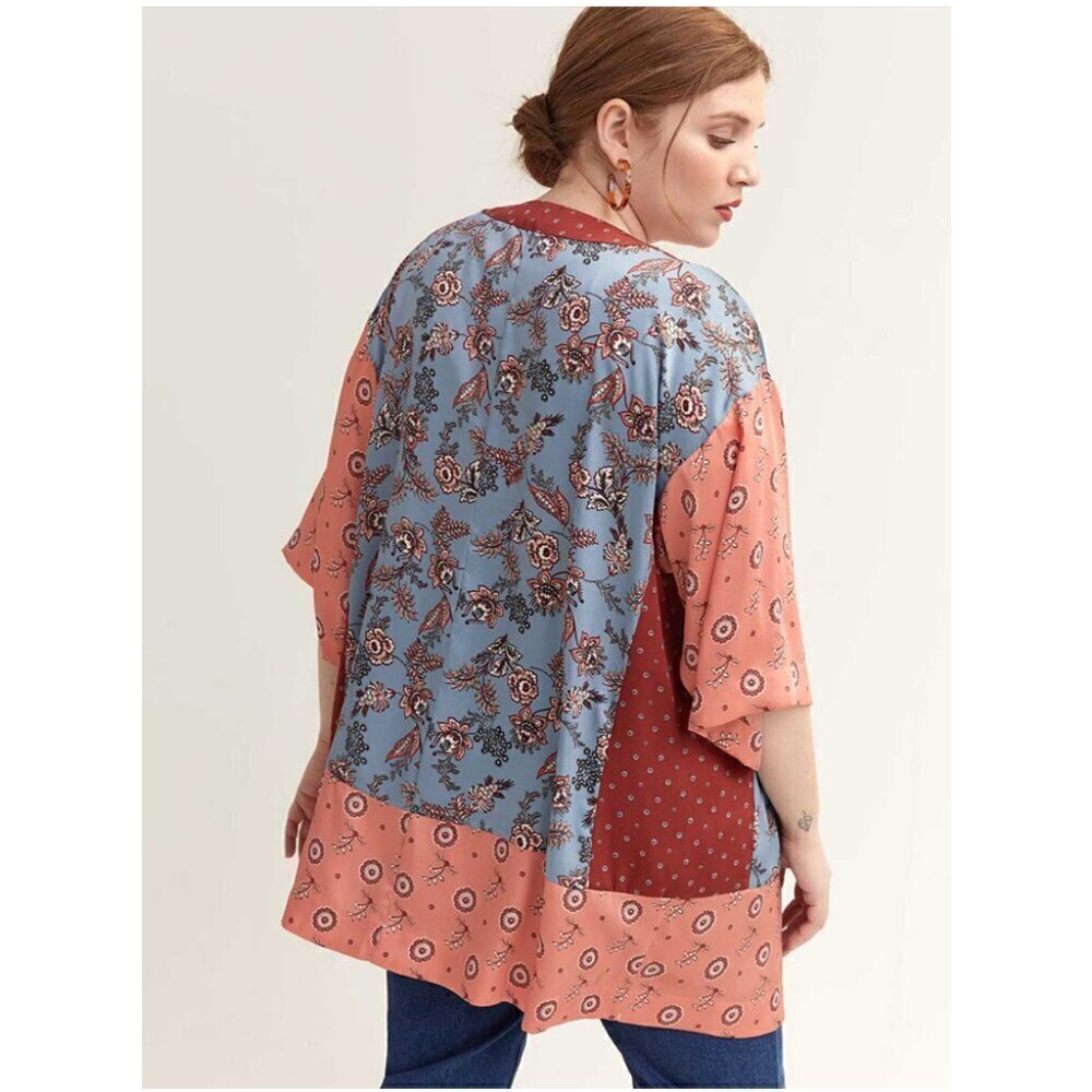 Love & Legend Floral Boho Kimono
